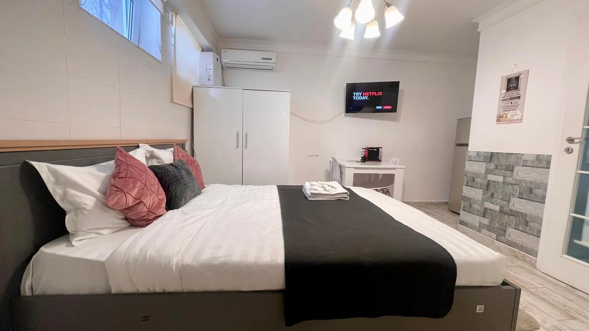 Prime 1 Studio Bucharest Apartment